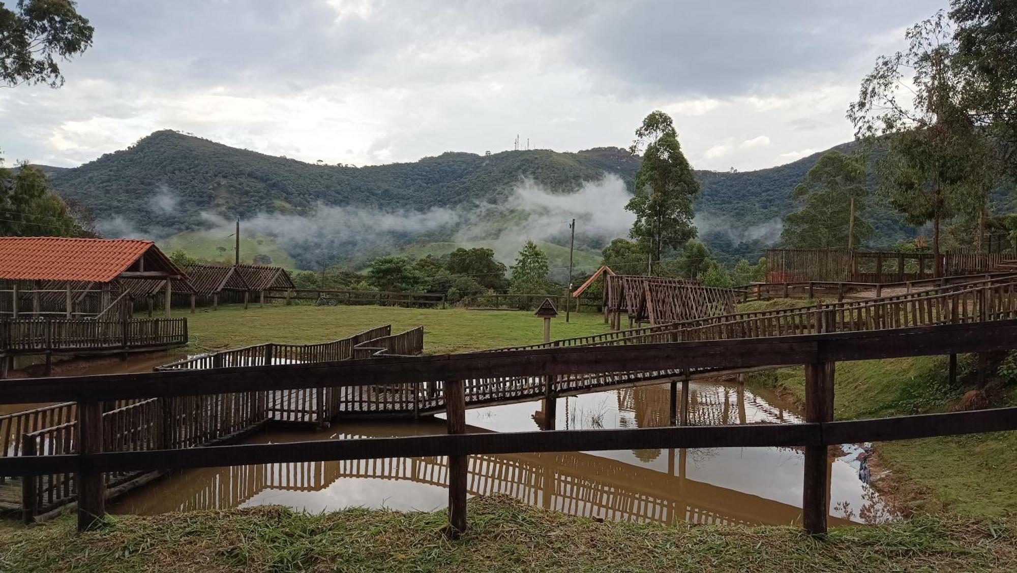 Chalés e Camping do Robinho 1 São Tomé das Letras Exterior foto